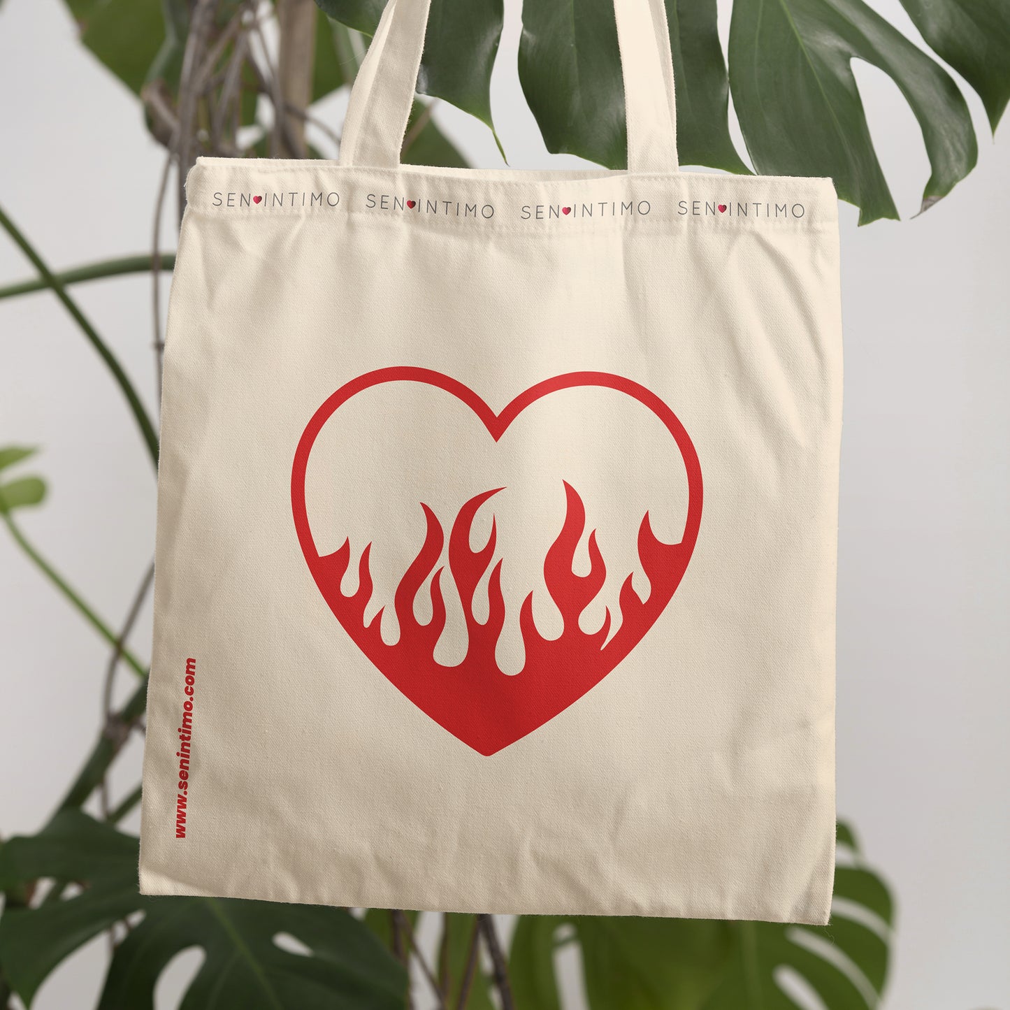 Tote Bag Corazón en Llamas ❤️🔥